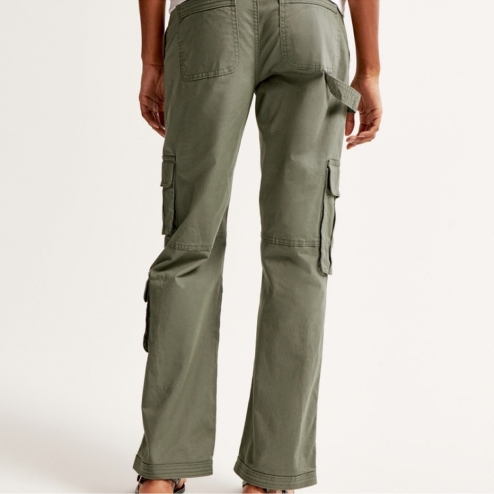 NWOT Abercrombie & Fitch Women’s Relaxed Army Green Cargo Pants 25/0R - Picture 2 of 10